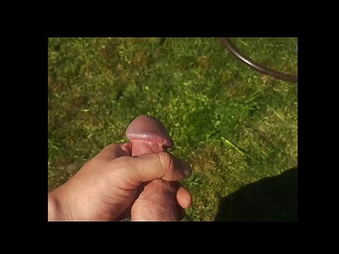 ❤️ A guapa quente recibe o seu coño rosa fodido e corre cun chorro nun xardín de verán ❤️ Porno a nós gl.josporn-com.ru ﹏