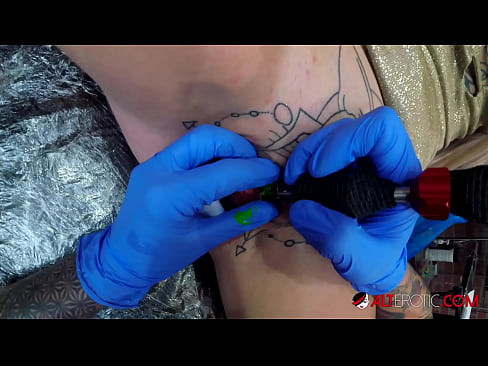 ❤️ Sully Savage, moi tatuada, tatuouse no clítoris ❤️ Porno a nós gl.josporn-com.ru ﹏
